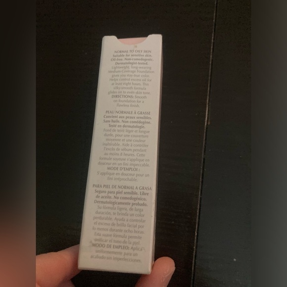 4/$25 Mary Kay Medium coverage foundation- 1 oz size Ivory in box. 1 box left - Picture 4 of 7